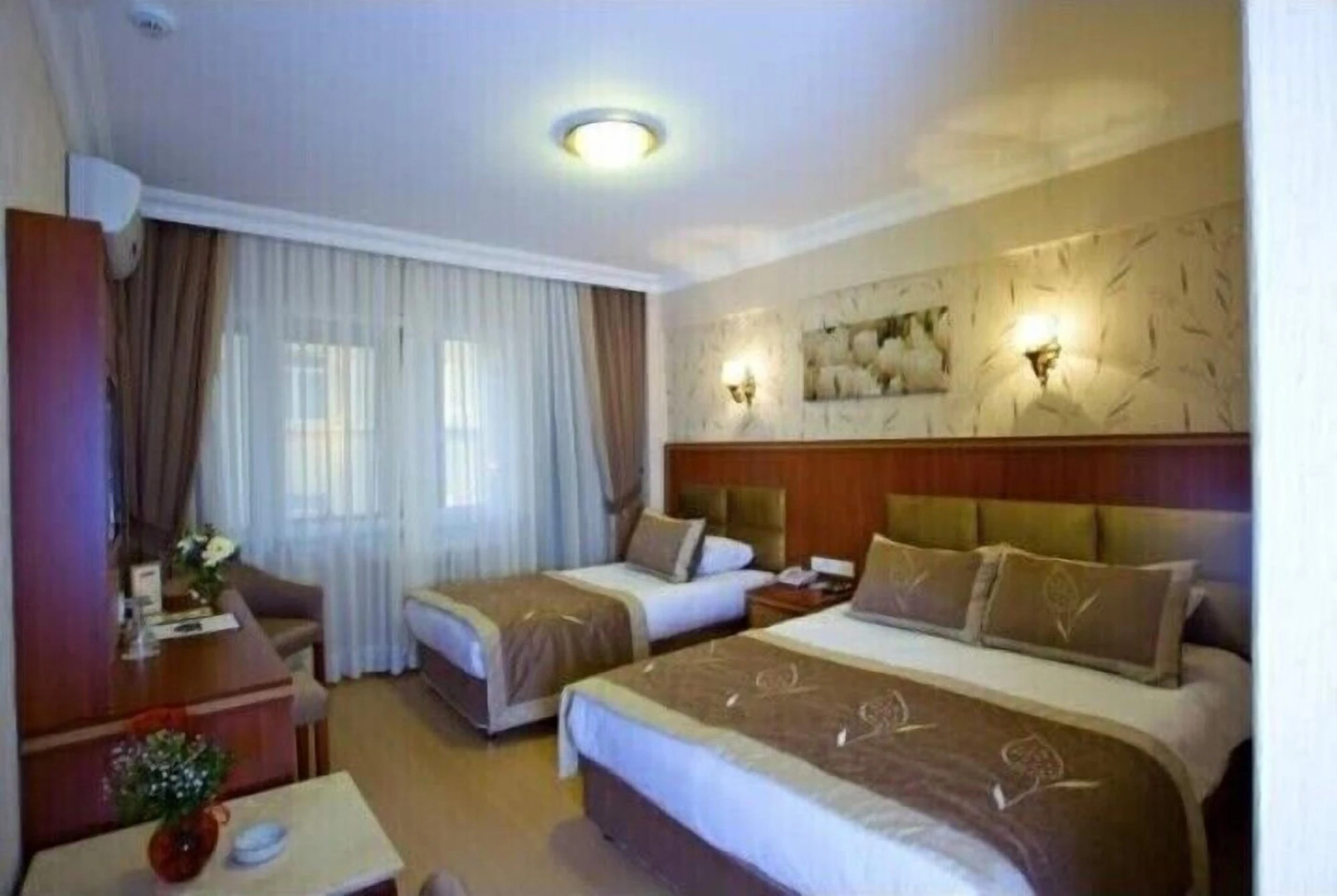 Photo - Hermanos Hotel