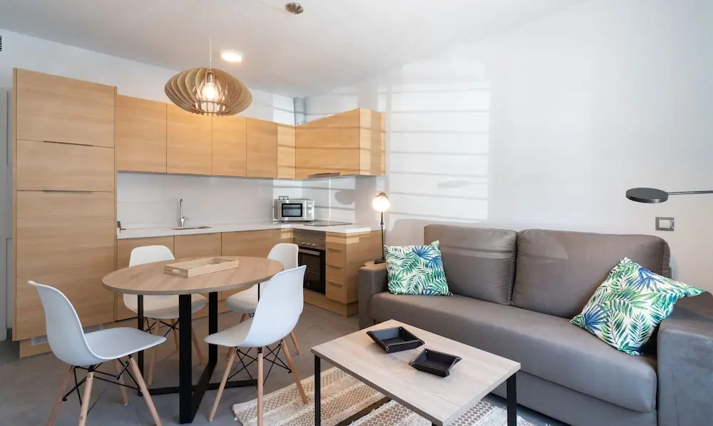 Photo - Sur Suites La Dorada, centricos soleados a pocos metros de la Playa y con Parking Opcional