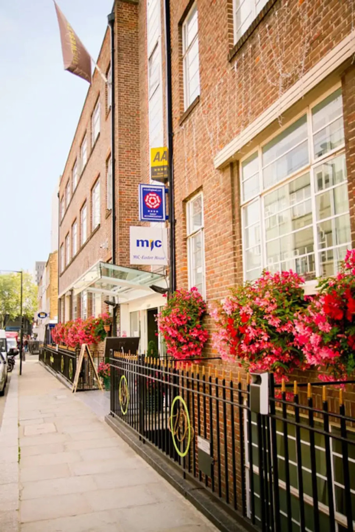 Foto - The Wesley Euston