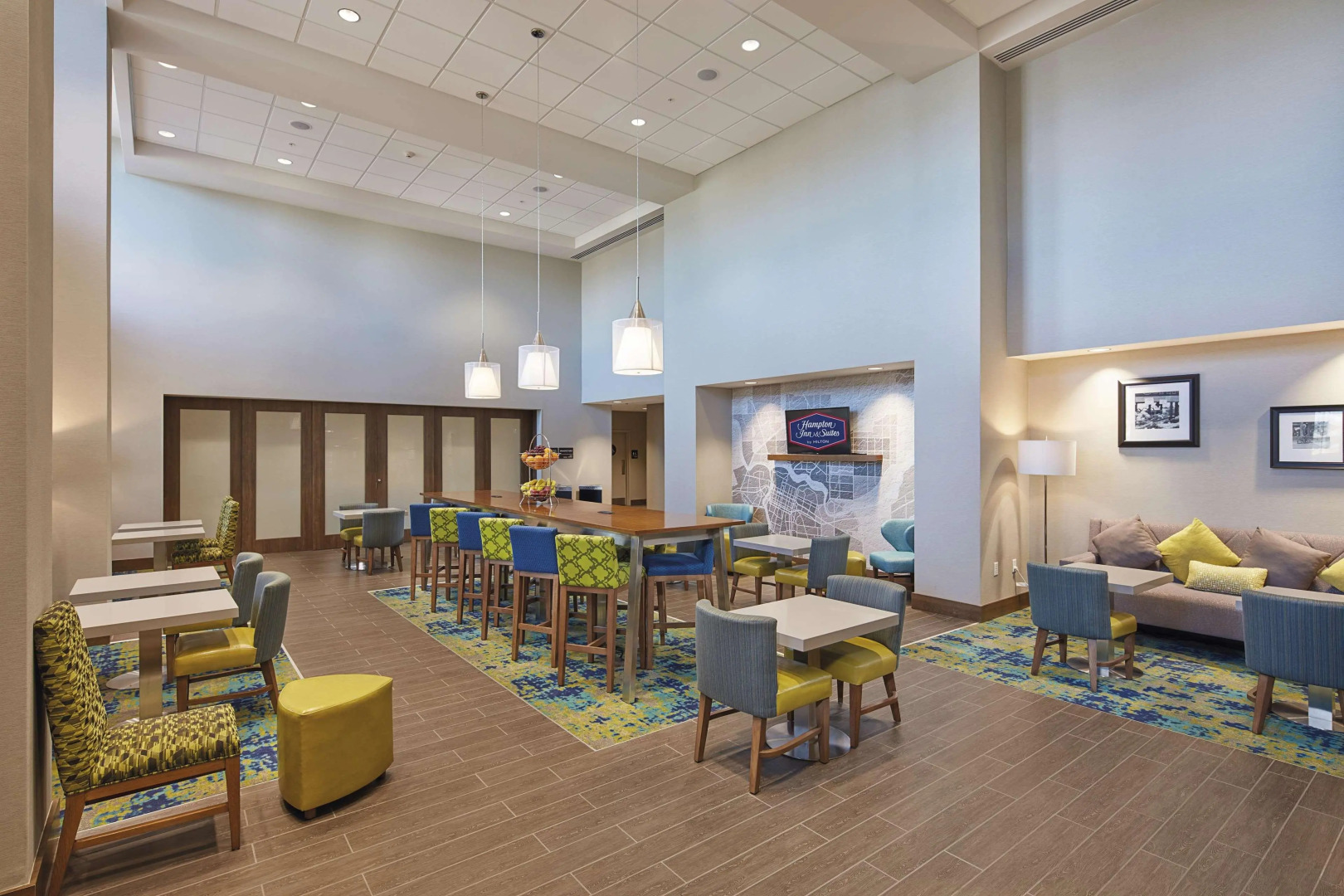 Photo - Hampton Inn & Suites Sacramento at CSUS