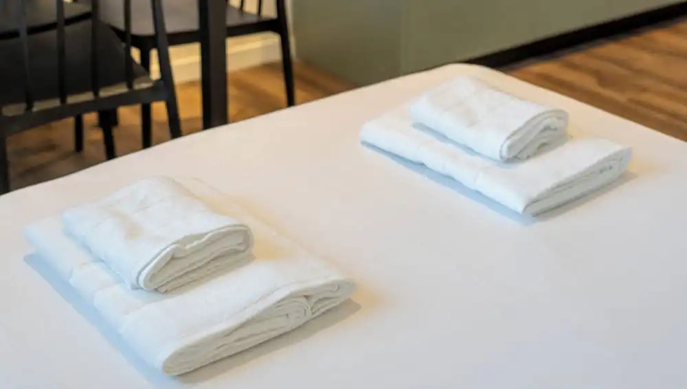 Foto - VLC HOST - Reina 168