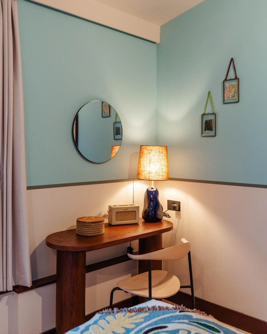 Photo - room2 London Chiswick Hometel