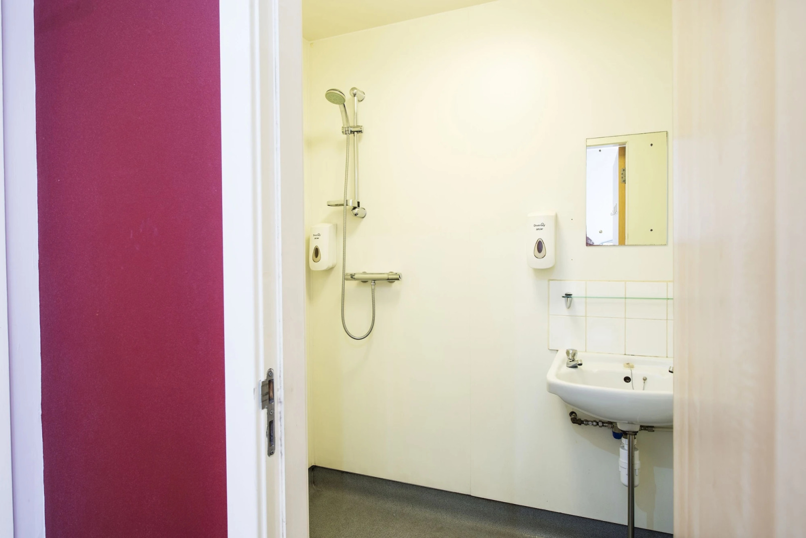 Photo - a&o Edinburgh City