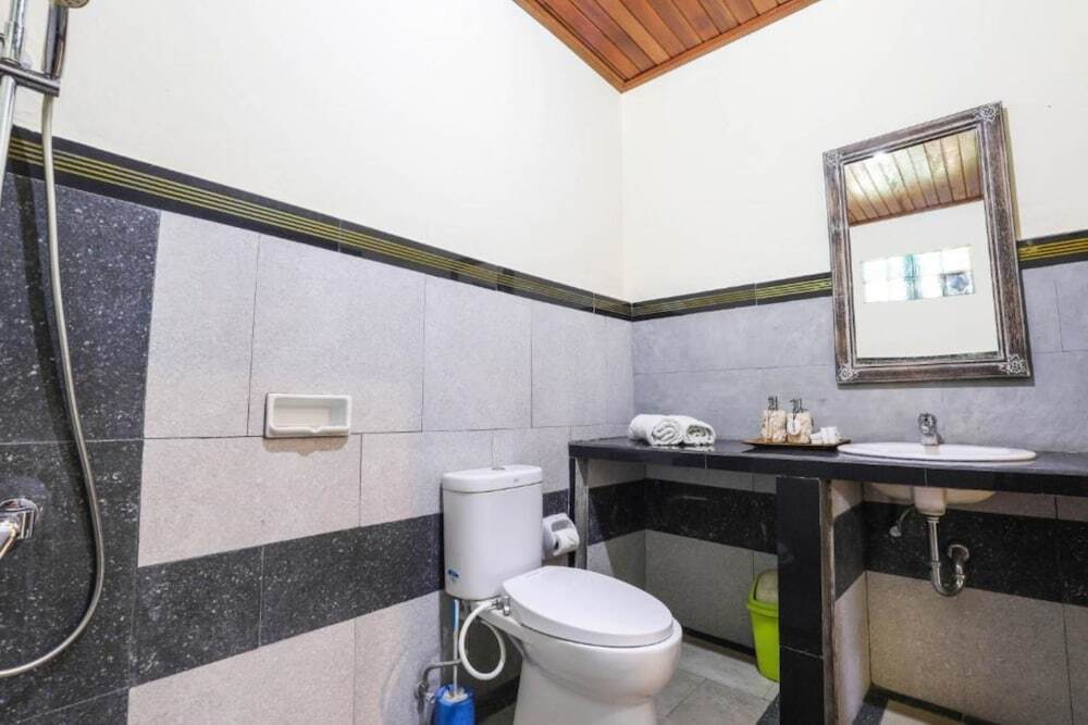 Photo - Sari Bamboo Bungalows