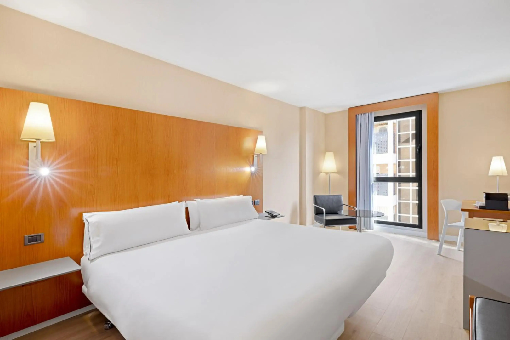 Photo - B&B HOTEL Zaragoza Los Enlaces Estación