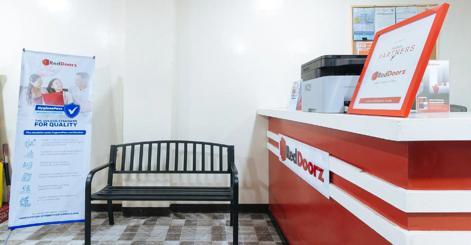 Foto - RedDoorz Plus near Uptown BGC Mall