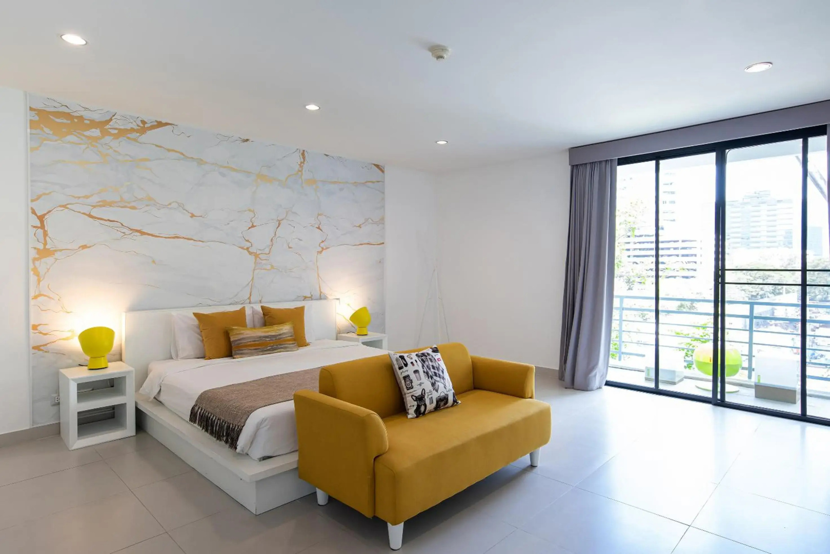 Photo - Benviar Tonson Residence