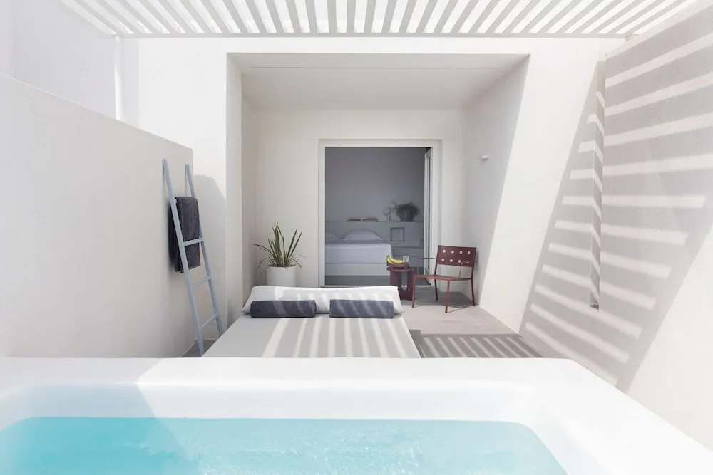 Photo - Neo Suites