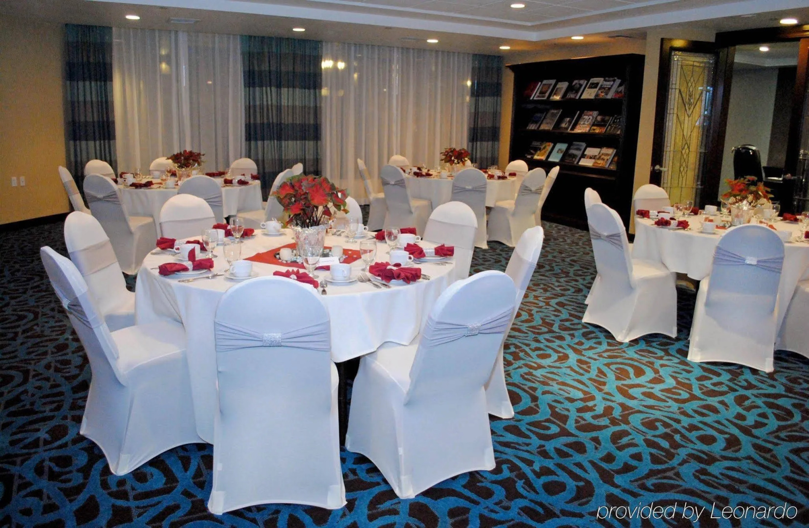 Photo - DoubleTree by Hilton Chatsworth