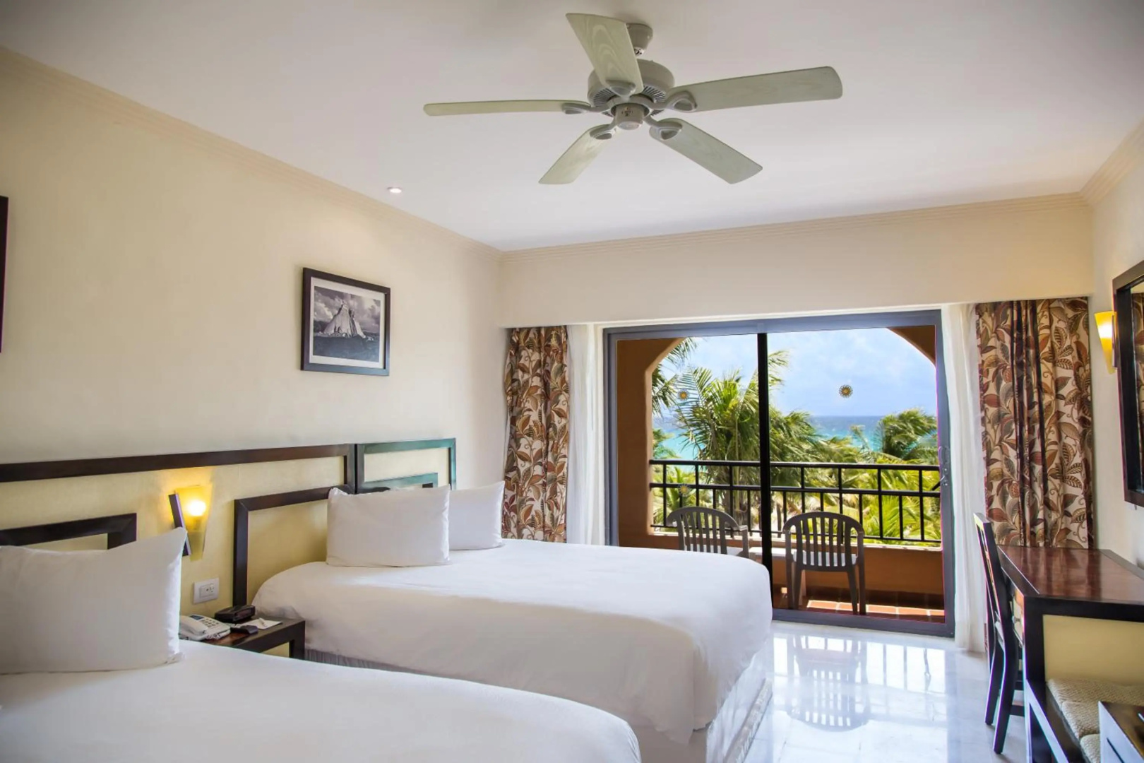 Photo - Sandos Playacar Hotel All Inclusive