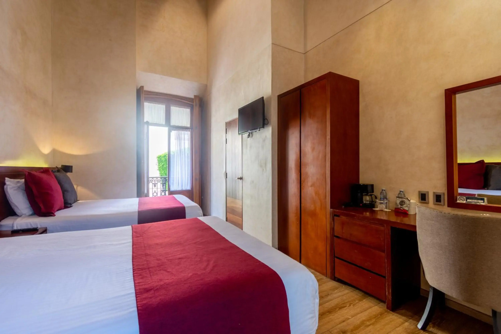 Photo - Hotel Madero