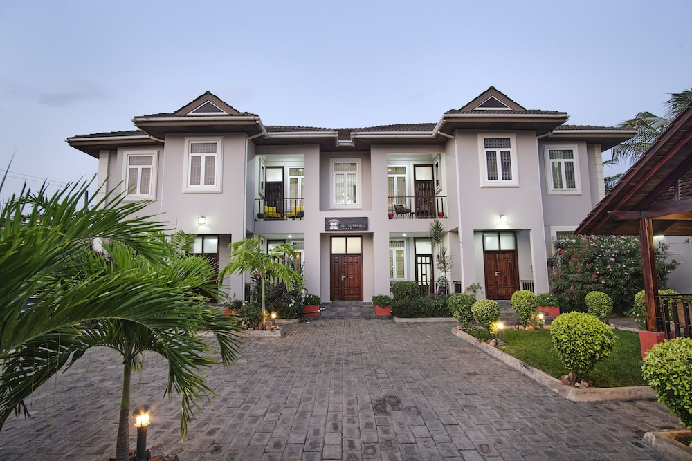 Photo - The Highbridge Guest Lodge