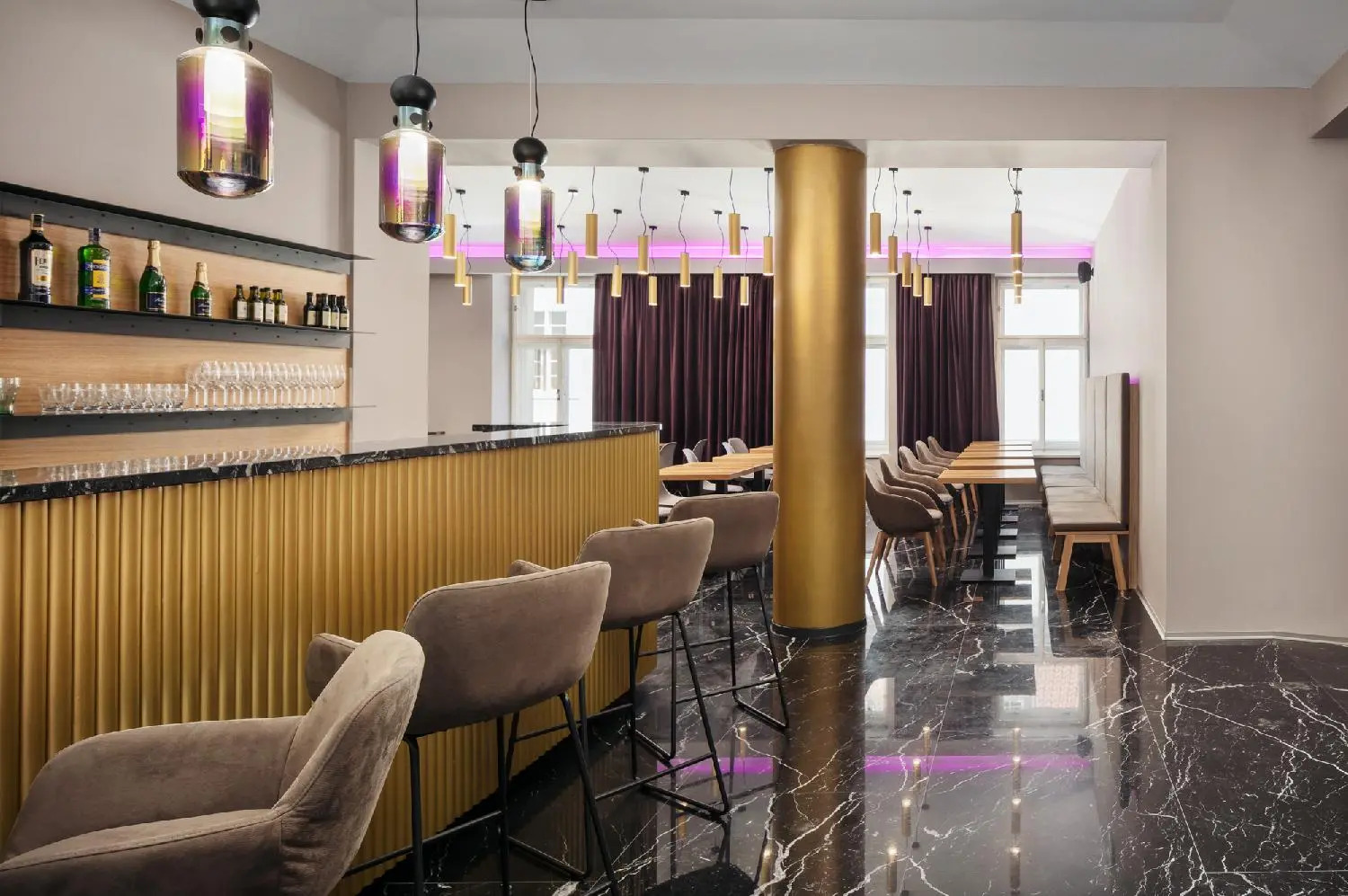 Foto - MOODs Charles Bridge