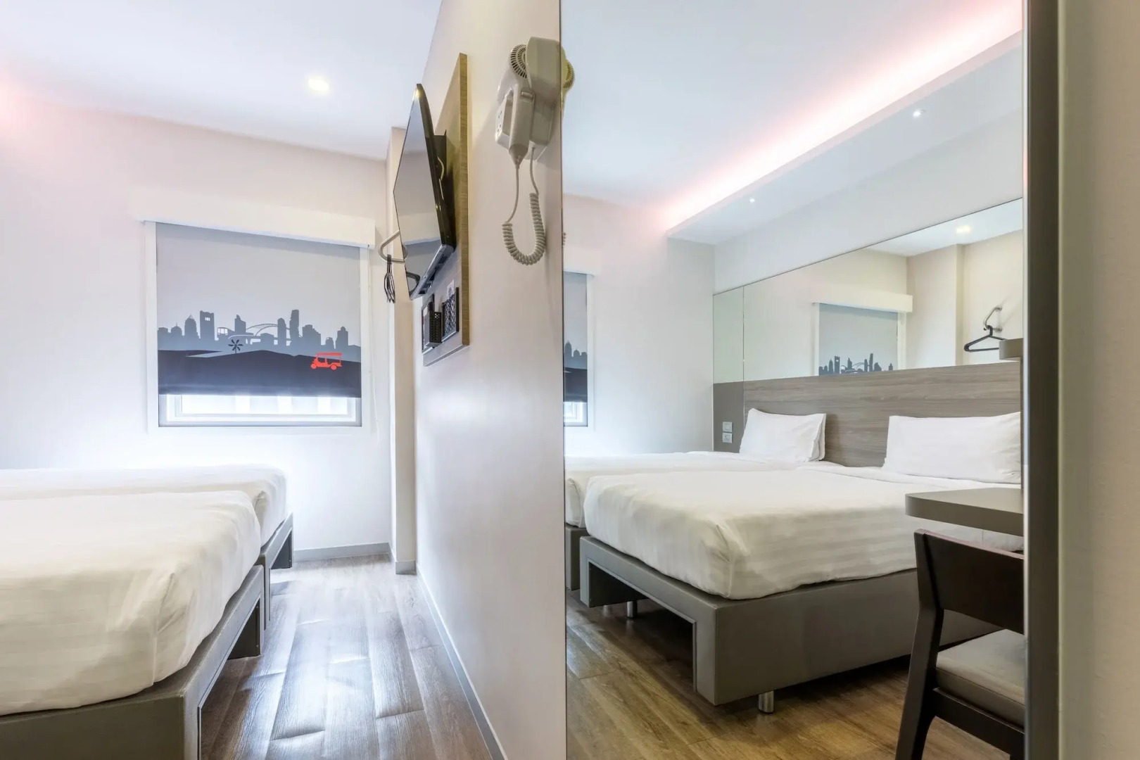 Photo - Easy Planet Bangkok Surawong