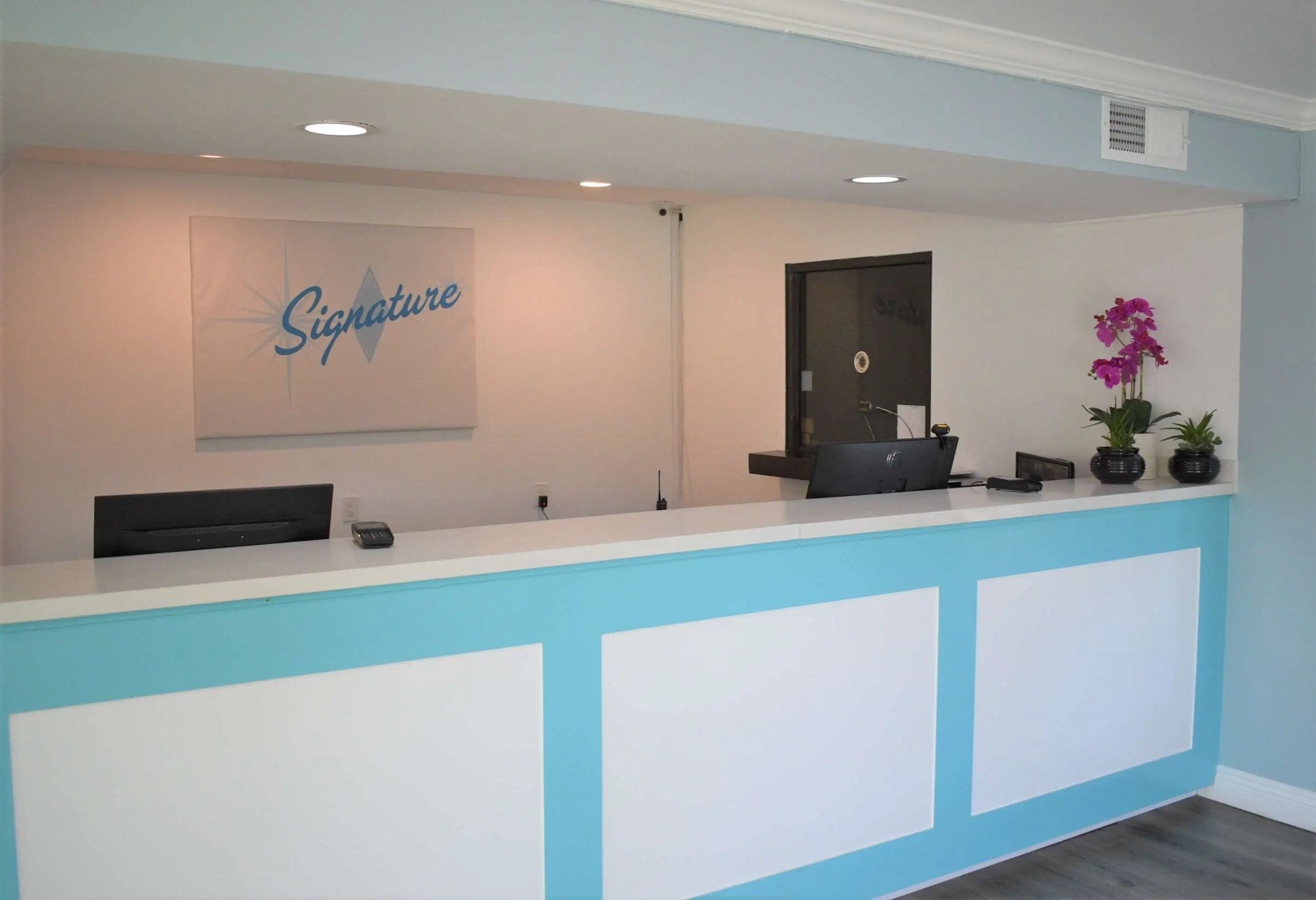 Foto - Signature Anaheim Maingate