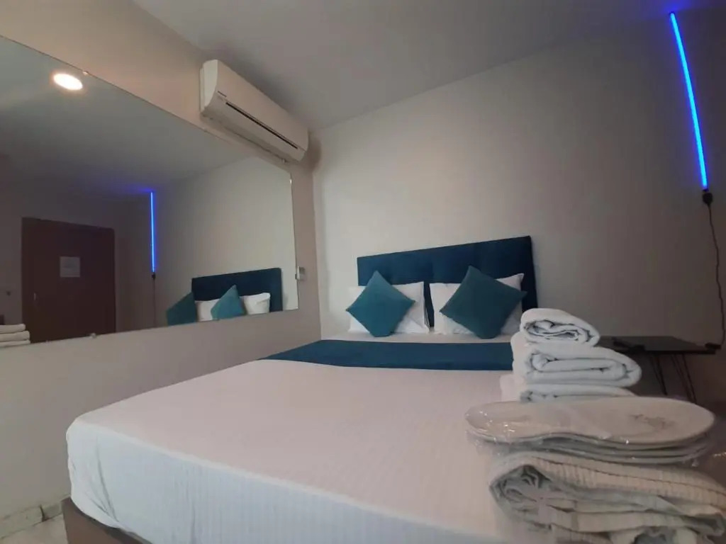 Foto - 216 Turkuaz Suit