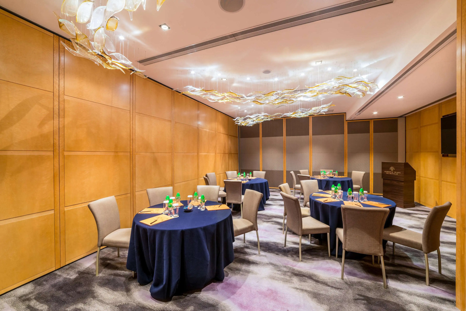 Foto - Kowloon Harbourfront Hotel