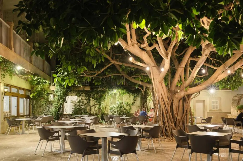 Photo - Hotel Castell dels Hams