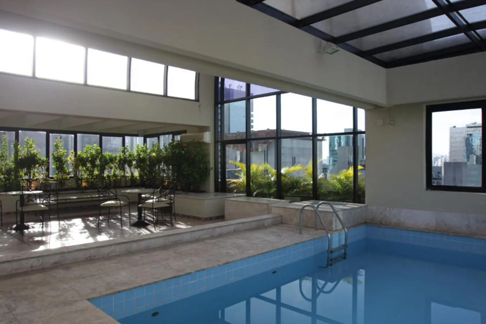 Photo - Estanplaza Nações Unidas