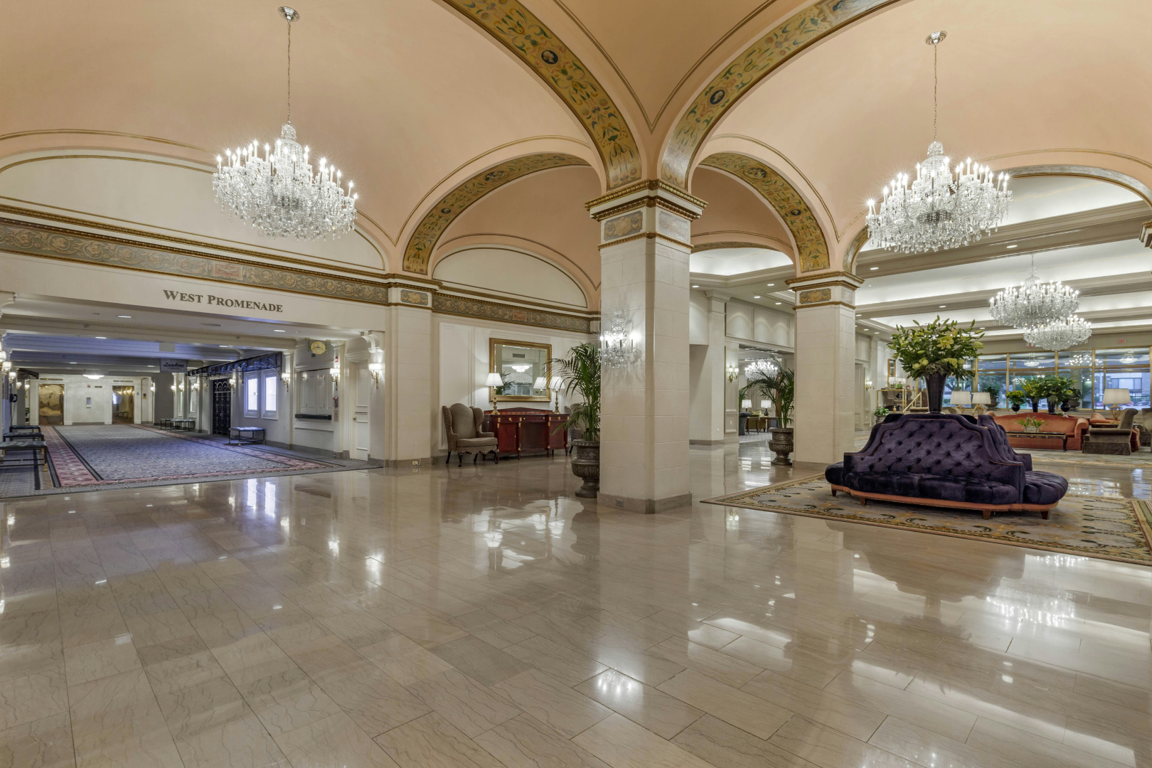 Photo - Omni Shoreham Hotel