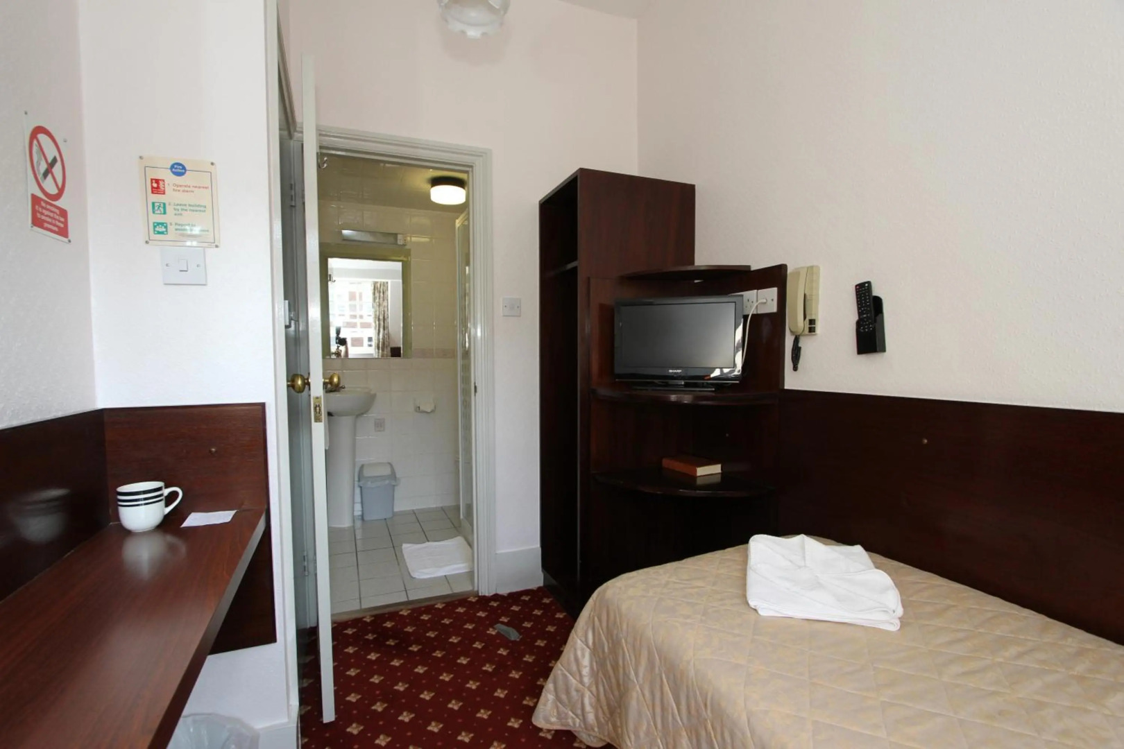 Photo - Ridgemount Hotel