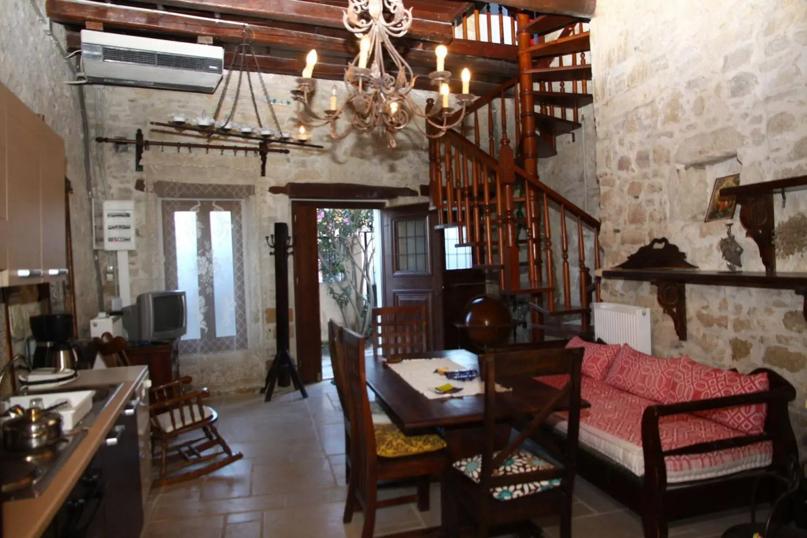 Photo - Traditional Cretan Houses,Agios Myronas