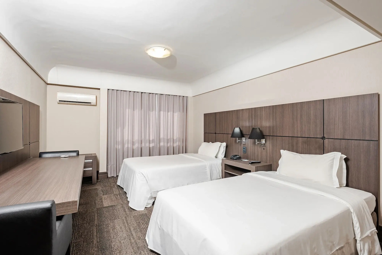 Photo - Slaviero Hotel Curitiba Centro