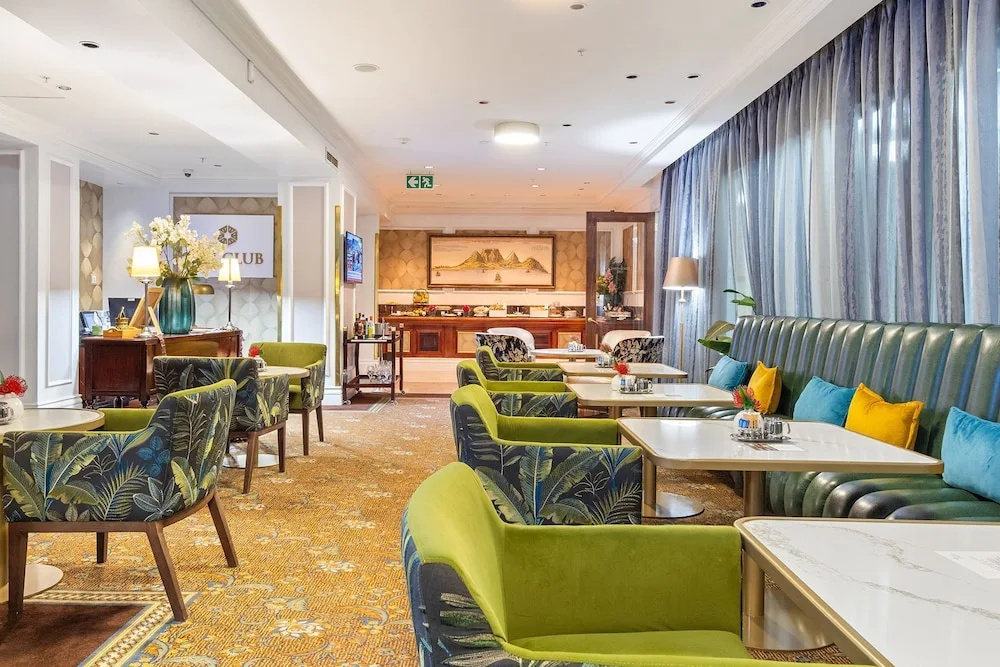 Photo - Taj Hotel 305