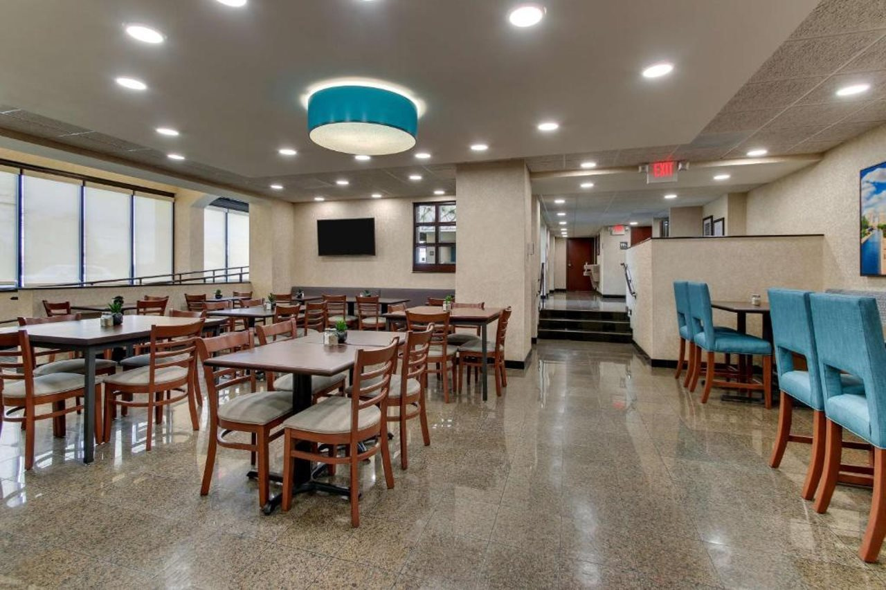 Photo - Best Western Plus Indianapolis North At Pyramids