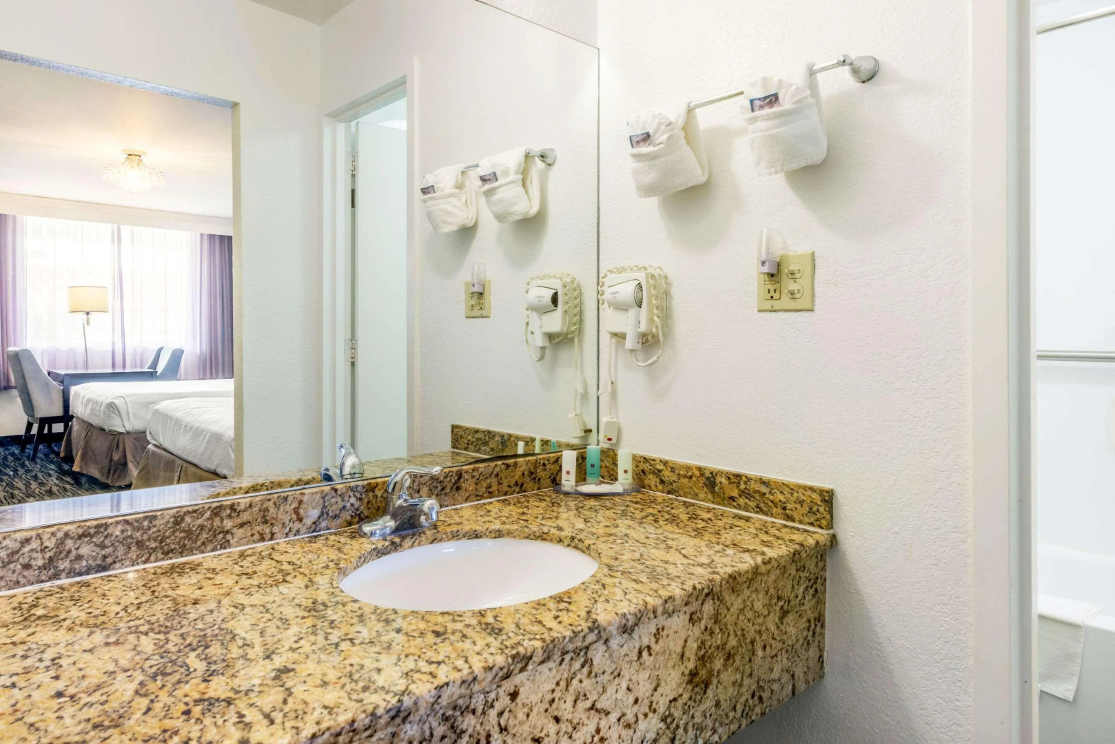 Foto - Quality Inn and Conference Center Tampa-Brandon