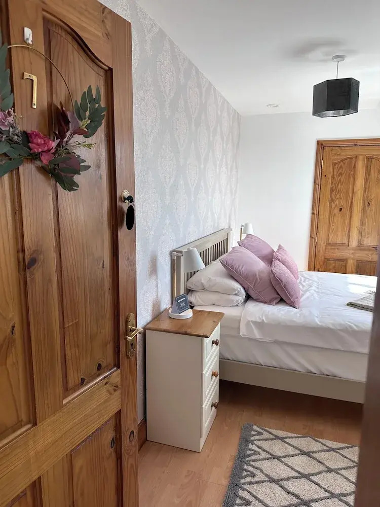 Photo - Malahide Guest Rooms