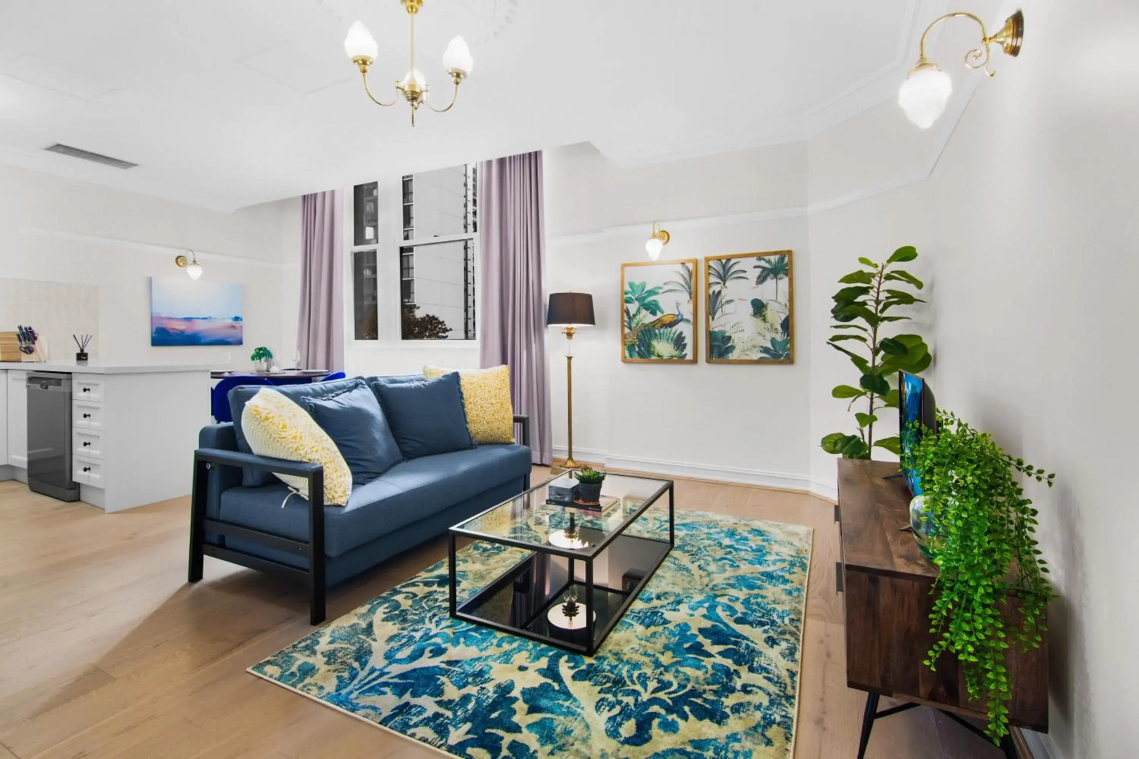 Photo - Royal Albert Hotel