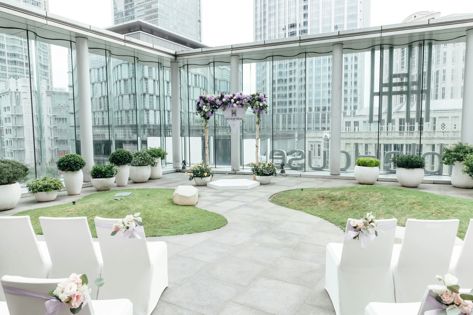 Photo - Humble House Hotel Taipei, Curio Collection by Hilton