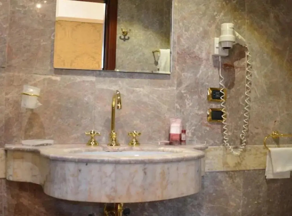 Photo - Hotel Des Epoques