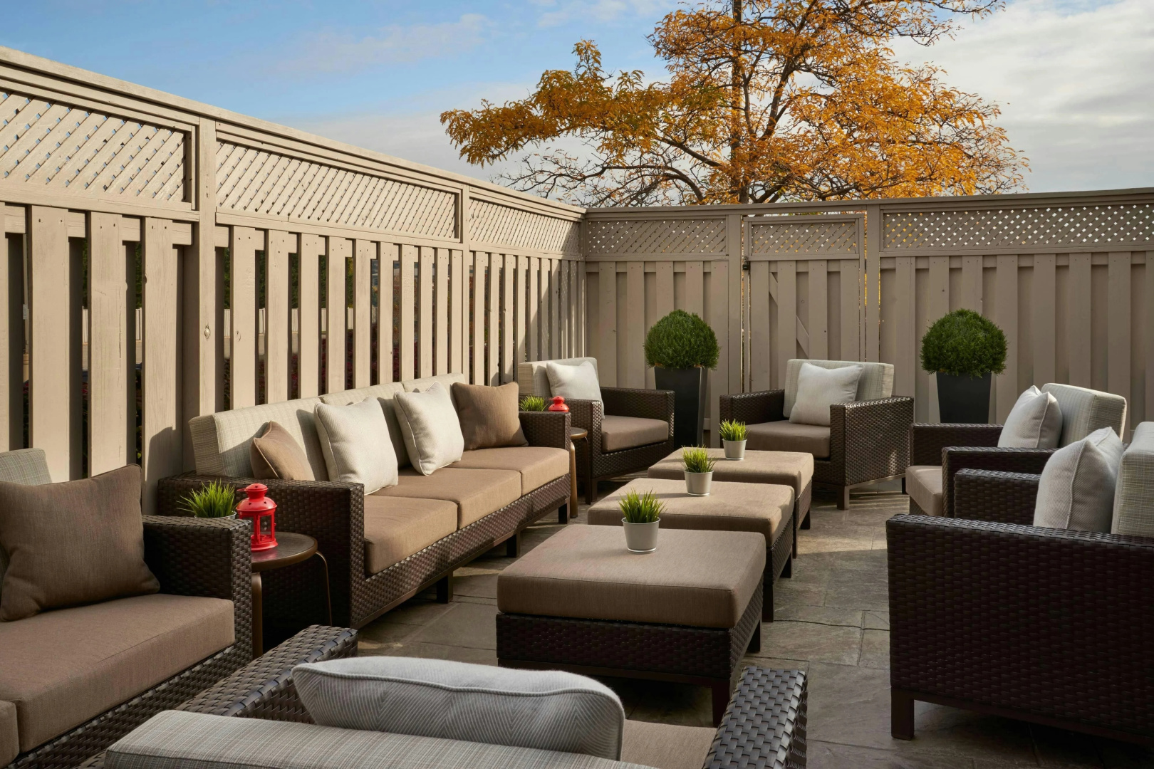 Photo - Courtyard by Marriott Toronto Airport