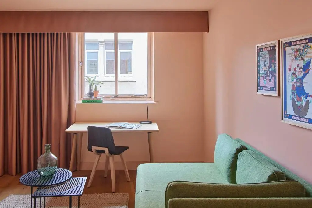 Photo - Whitworth Locke