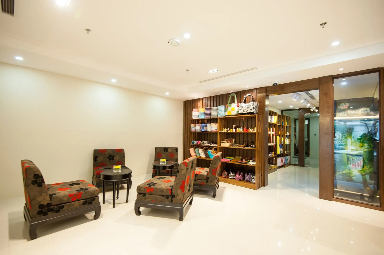 Foto - Signature by M Village Thợ Nhuộm