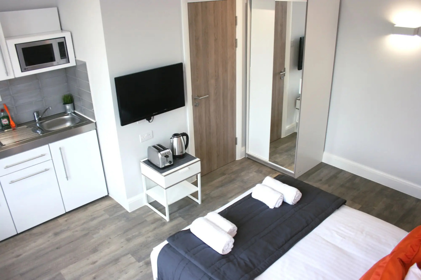 Photo - Westciti Caroco Aparthotel