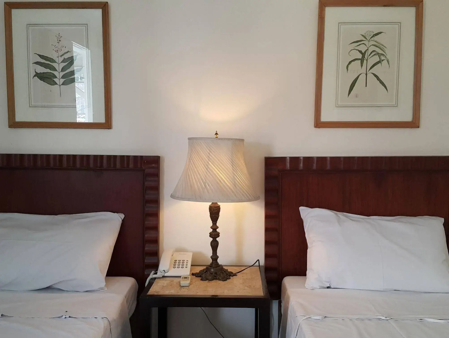 Foto - Charming La Casita Mercedes, 5Br and 5TB for Family and Friends Staycation- Read Listing Info