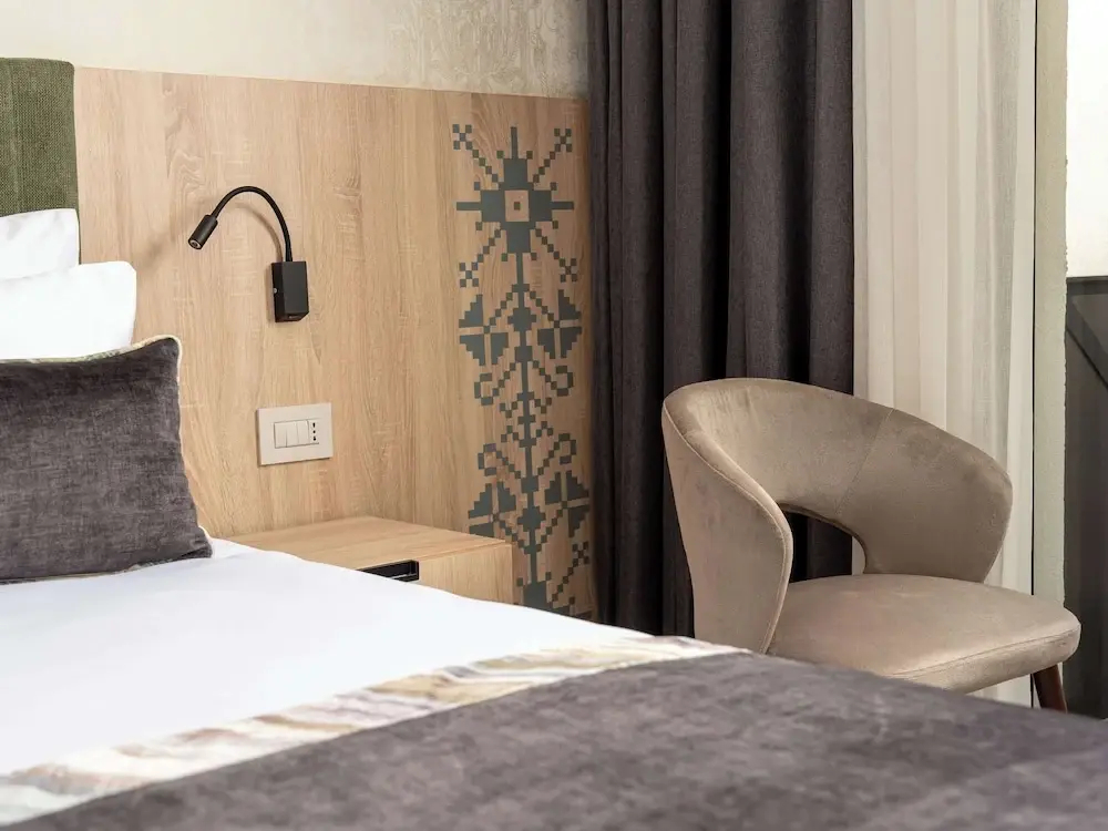 Photo - Mercure Conacul Cozieni