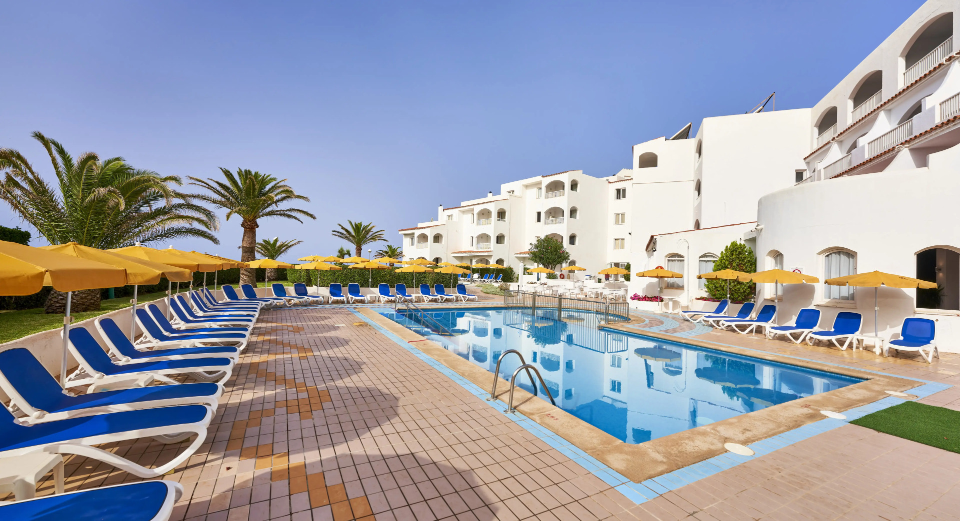 Photo - Caramelo Marina Calan Bosch - Adults Only