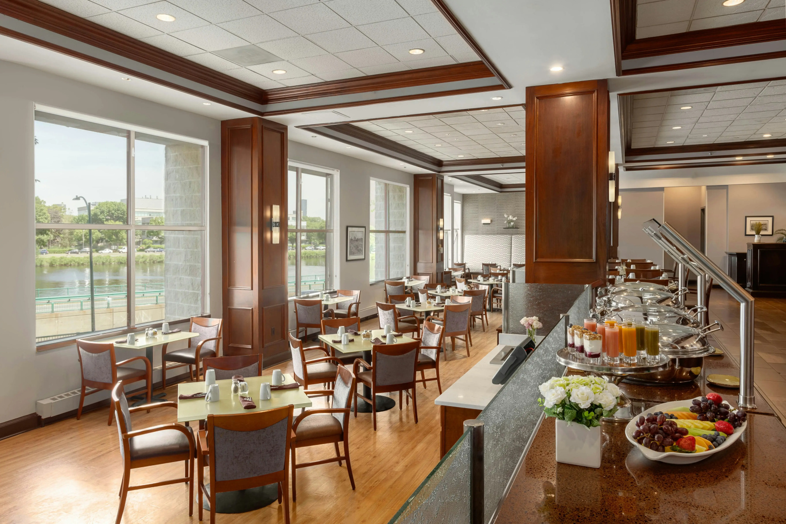 Photo - DoubleTree Suites by Hilton Hotel Boston - Cambridge