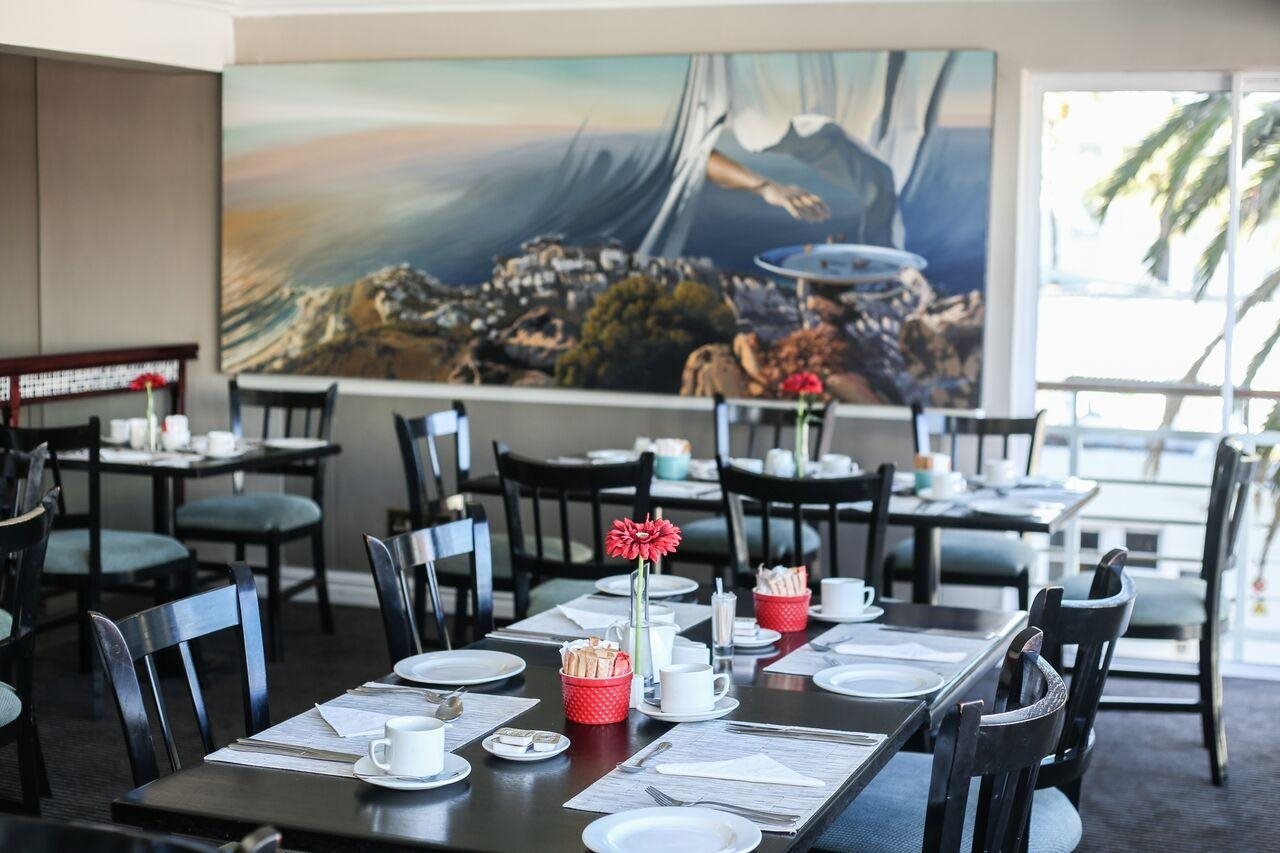Photo - The Bantry Bay Aparthotel by Totalstay