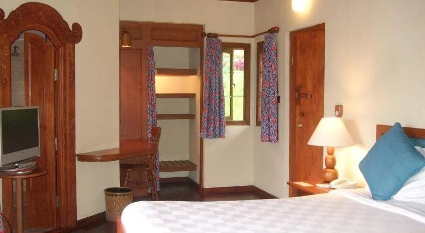 Photo - Strawberry Hill Hotel & Restaurant