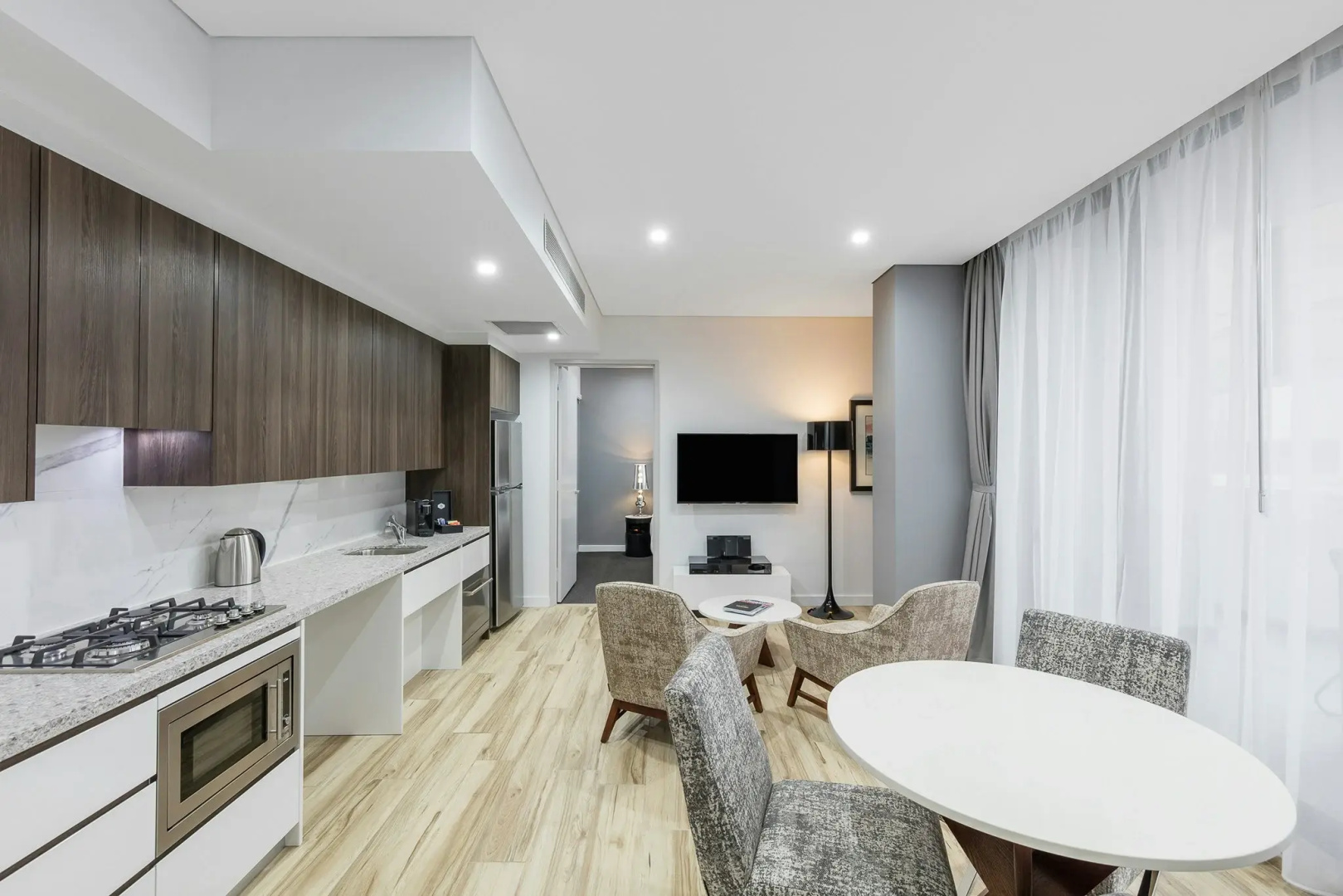Photo - Meriton Suites Church Street, Parramatta