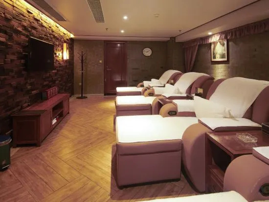 O.Live Social Hotel (Dongguan South China Mall Baili store)
