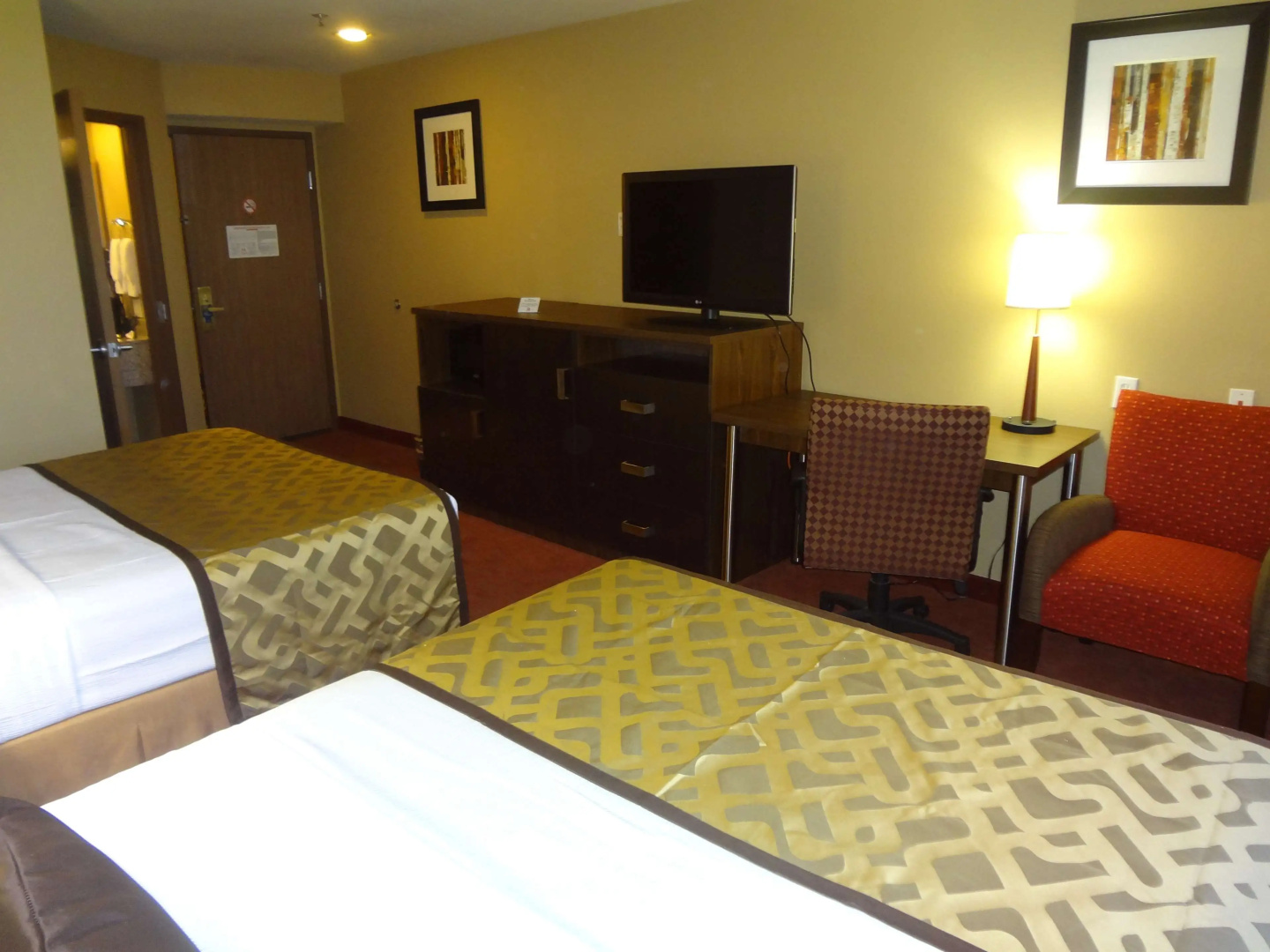 Photo - Best Western Plus Woodland Hills Hotel & Suites