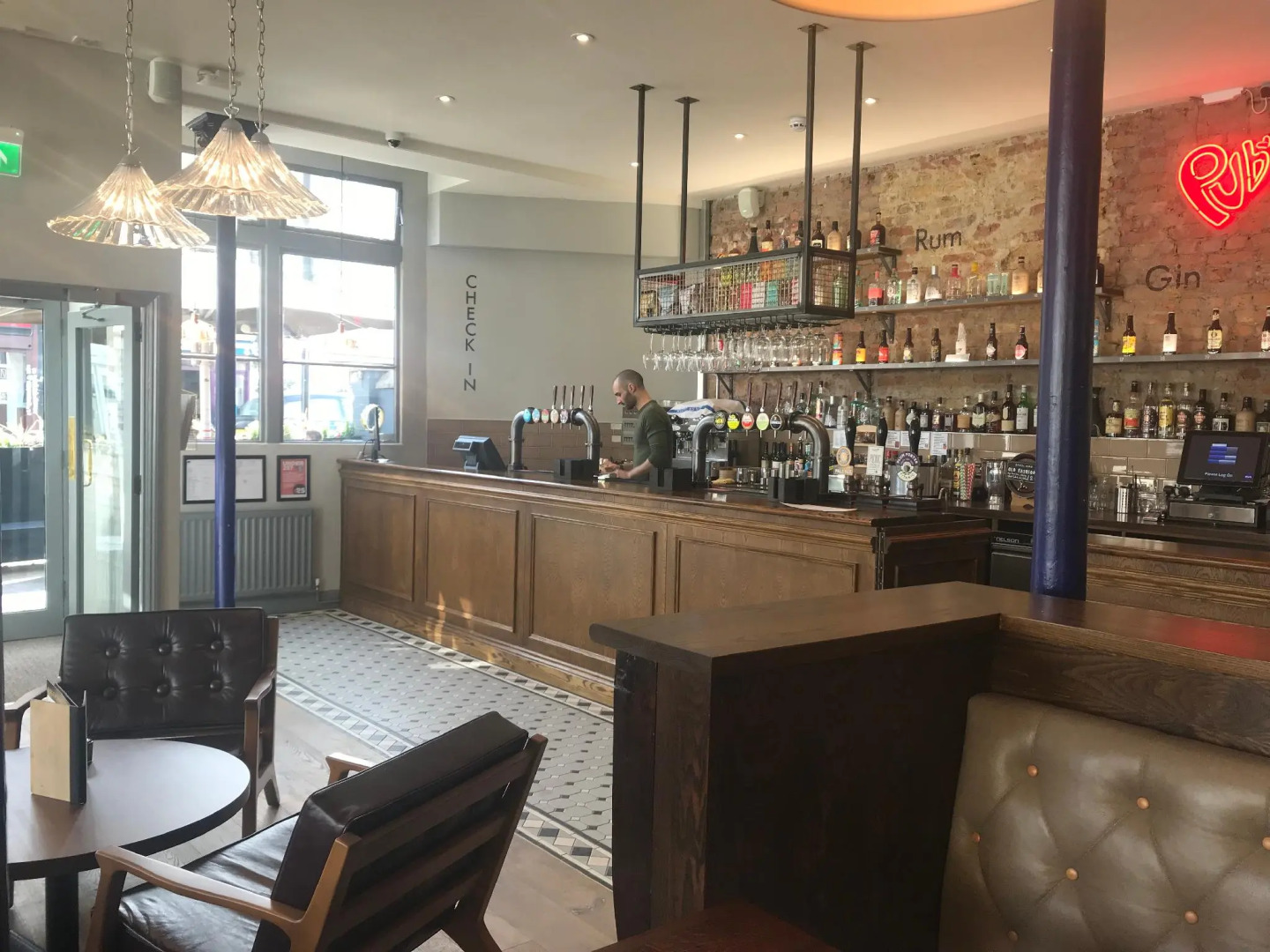 Foto - PubLove @ The Crown, Battersea