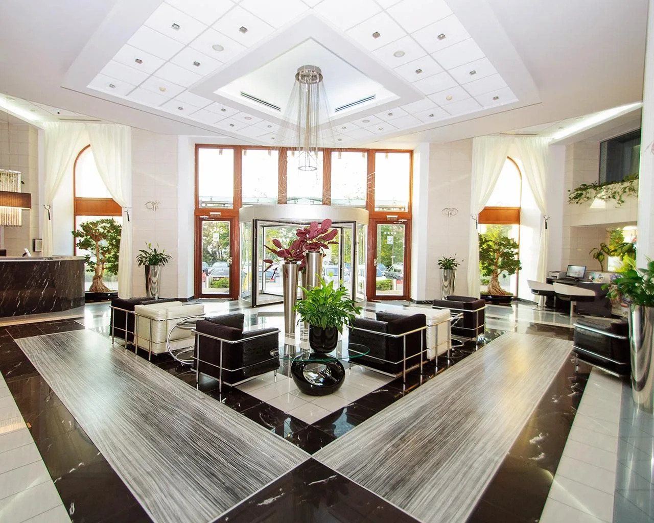 Photo - Continental Forum Sibiu