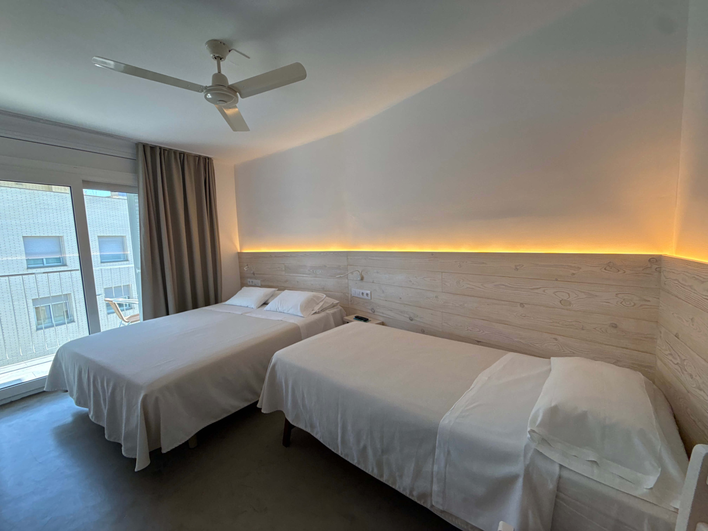 Photo - Hostal ROM Familiar